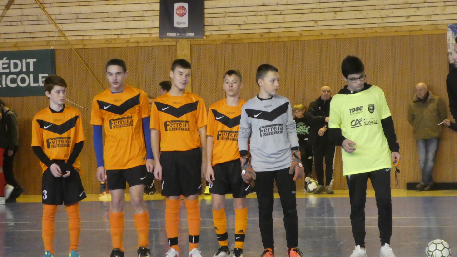 TOUT LE MONDE AU CHAUD EN FUTSAL ...